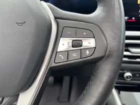 BMW i4 (2023) thumbnail 21