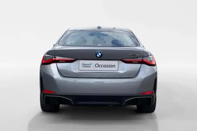 BMW i4 (2023) thumbnail 4