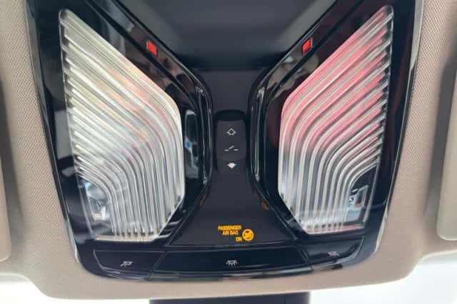 BMW i4 (2023) thumbnail 32