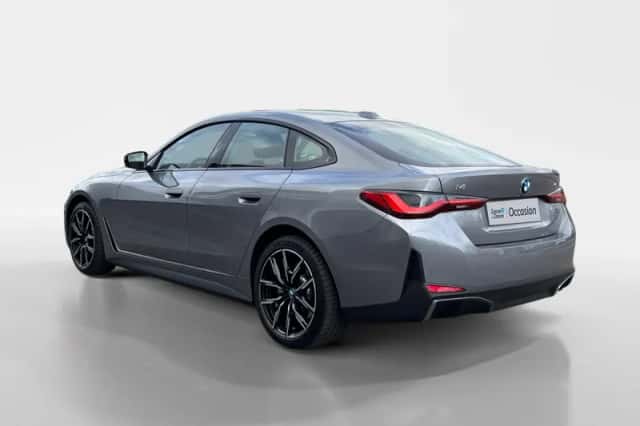 BMW i4 (2023) thumbnail 5