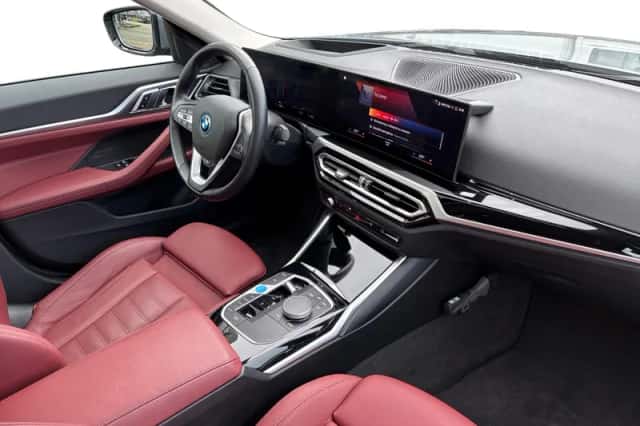 BMW i4 (2023) thumbnail 8