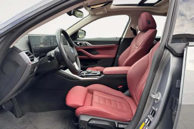 BMW i4 (2023) thumbnail 9