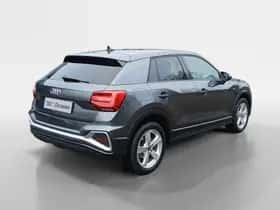 Audi Q2 (2022) thumbnail 2