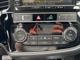 Mitsubishi Outlander (2019) thumbnail 30
