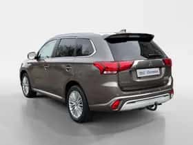 Mitsubishi Outlander (2019) thumbnail 6