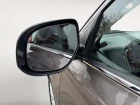 Mitsubishi Outlander (2019) thumbnail 8