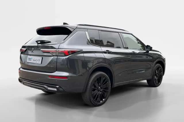 Mitsubishi Outlander (2026) thumbnail 2