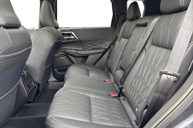 Mitsubishi Outlander (2026) thumbnail 7