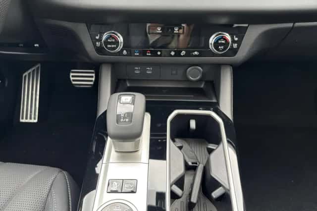 Mitsubishi Outlander (2026) thumbnail 9