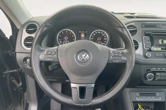 Volkswagen Tiguan (2015) thumbnail 20