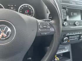 Volkswagen Tiguan (2015) thumbnail 22
