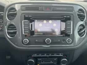 Volkswagen Tiguan (2015) thumbnail 25