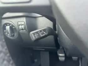 Volkswagen Tiguan (2015) thumbnail 27