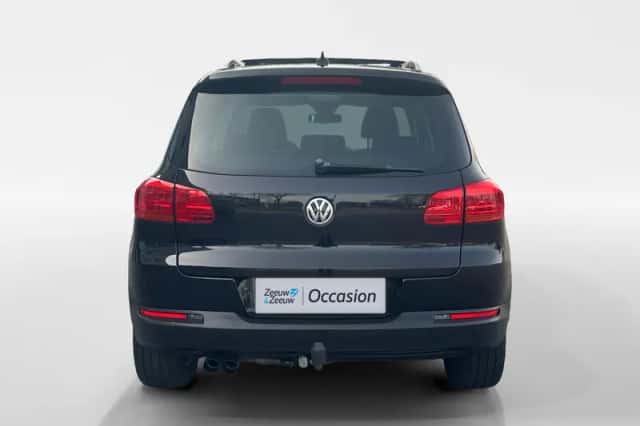 Volkswagen Tiguan (2015) thumbnail 5