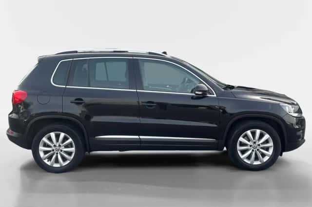 Volkswagen Tiguan (2015) thumbnail 8