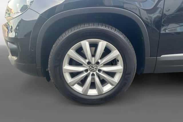 Volkswagen Tiguan (2015) thumbnail 10