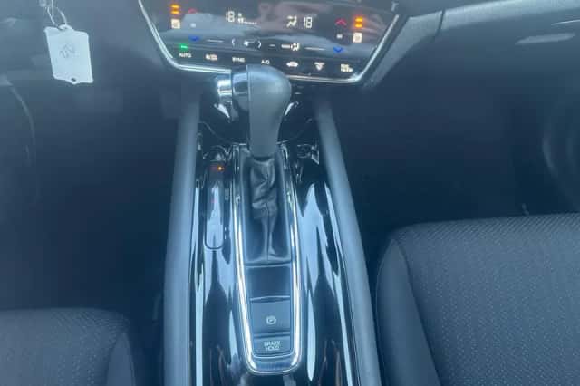 Honda HR-V (2018) thumbnail 25