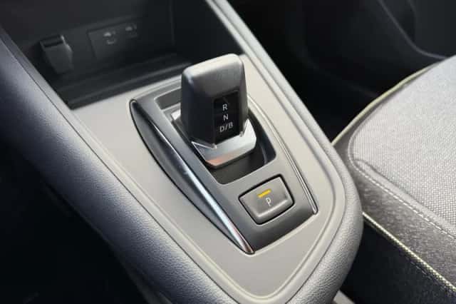 Mitsubishi Grandis (2026) thumbnail 7