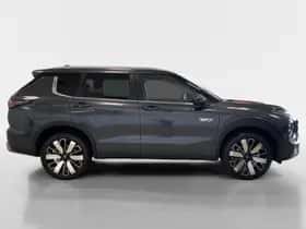 Mitsubishi Outlander (2026) thumbnail 4