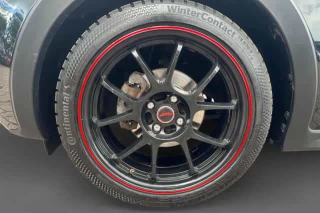 Suzuki Swift (2020) thumbnail 14
