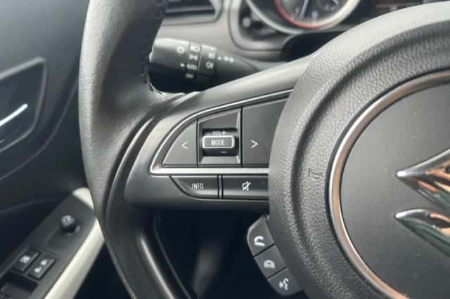 Suzuki Swift (2020) thumbnail 17