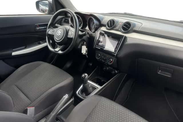 Suzuki Swift (2020) thumbnail 3