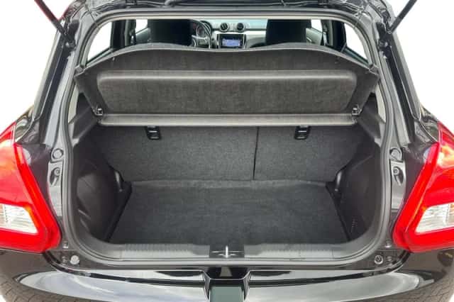 Suzuki Swift (2020) thumbnail 10