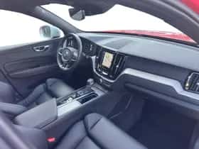 Volvo XC60 (2018) thumbnail 12