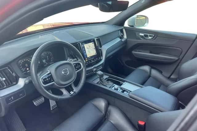 Volvo XC60 (2018) thumbnail 18
