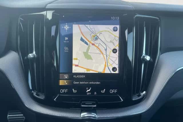 Volvo XC60 (2018) thumbnail 24