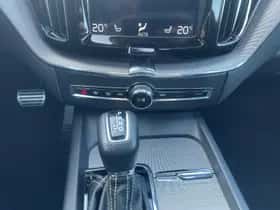 Volvo XC60 (2018) thumbnail 29