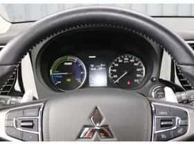 Mitsubishi Outlander (2021) thumbnail 14