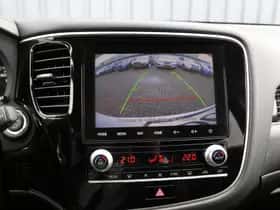 Mitsubishi Outlander (2021) thumbnail 19
