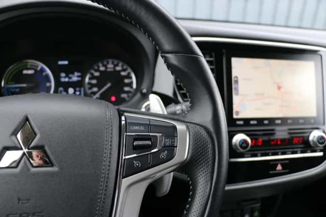 Mitsubishi Outlander (2021) thumbnail 21