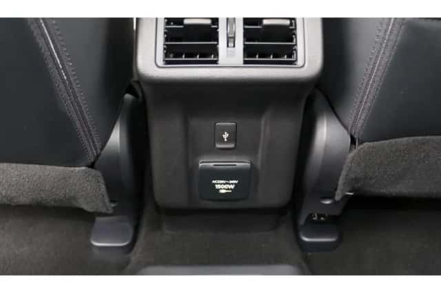 Mitsubishi Outlander (2021) thumbnail 23