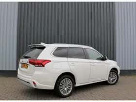 Mitsubishi Outlander (2021) thumbnail 6