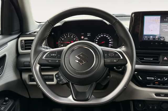 Suzuki Swift (2025) thumbnail 16