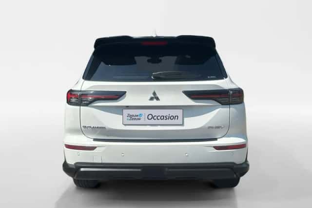 Mitsubishi Outlander (2025) thumbnail 2