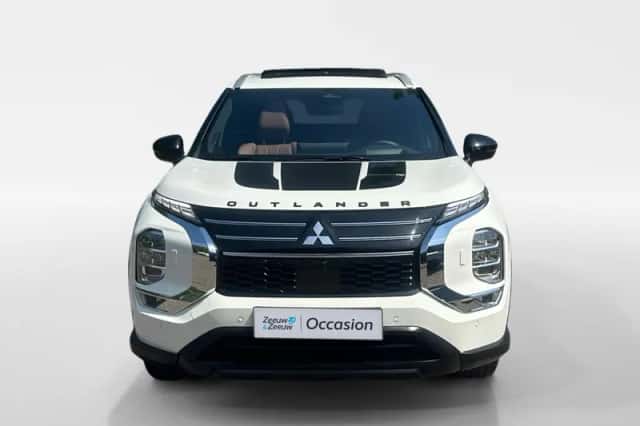 Mitsubishi Outlander (2025) thumbnail 3