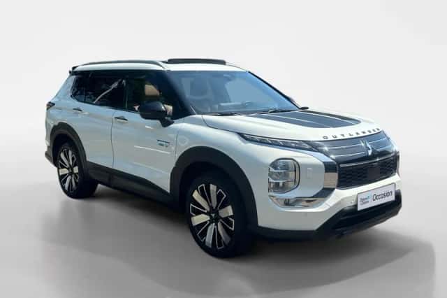 Mitsubishi Outlander (2025) thumbnail 4