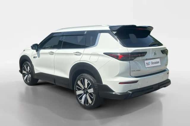 Mitsubishi Outlander (2025) thumbnail 7
