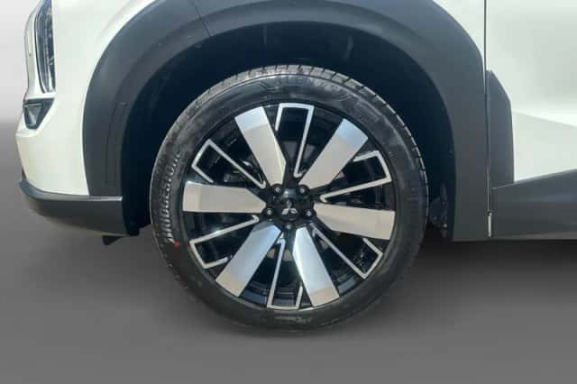 Mitsubishi Outlander (2025) thumbnail 8