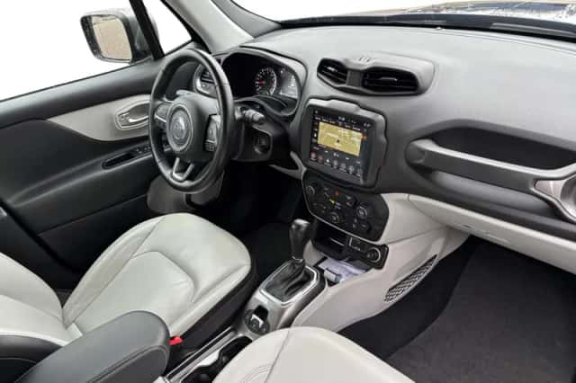 Jeep Renegade (2019) thumbnail 9
