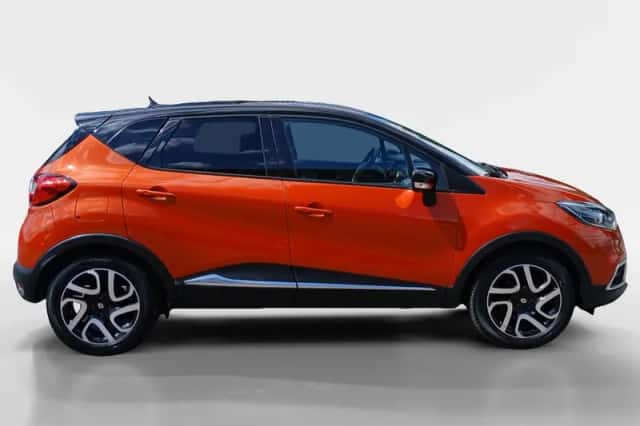 Renault Captur (2015) thumbnail 2