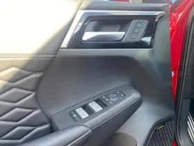Mitsubishi Outlander (2026) thumbnail 11