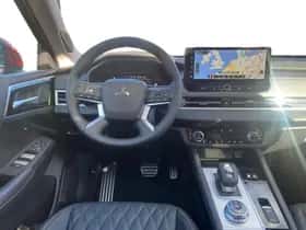 Mitsubishi Outlander (2026) thumbnail 14