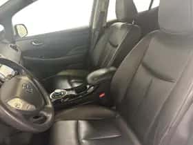 Nissan Leaf (2018) thumbnail 9