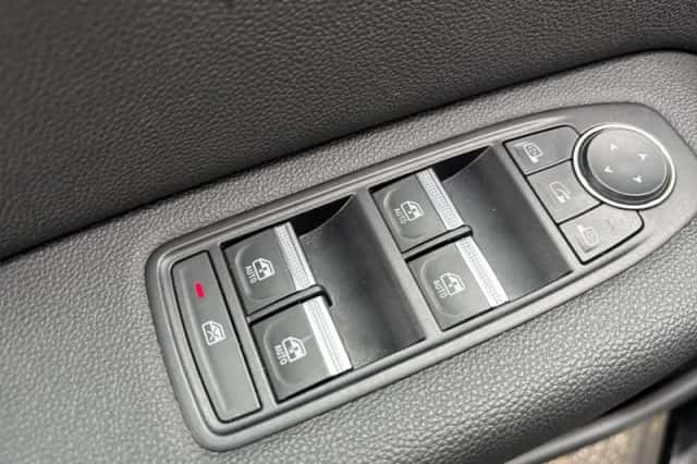 Mitsubishi ASX (2024) thumbnail 24