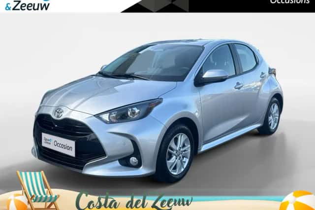 Toyota Yaris (2025) thumbnail 1