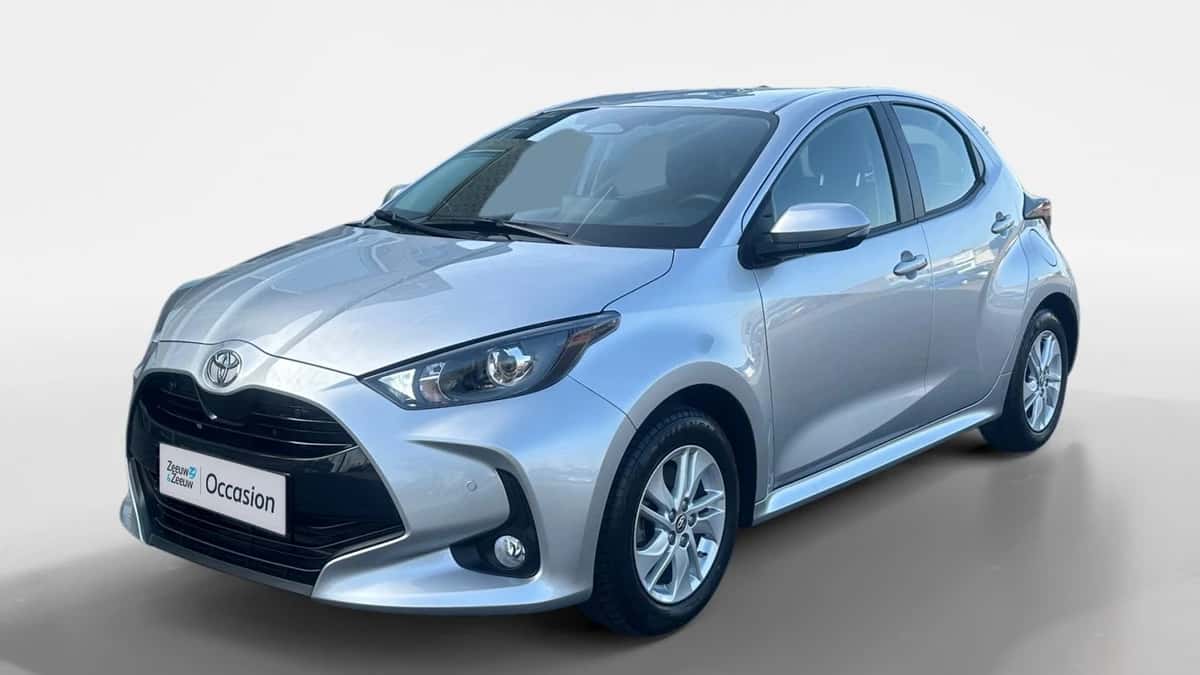 Toyota Yaris (2025) — foto 1